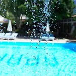 ホテル Pasahan *